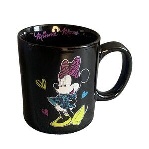 Disney Minnie Mouse Black Coffee Tea Mug Cup Minnie's Signature Hearts